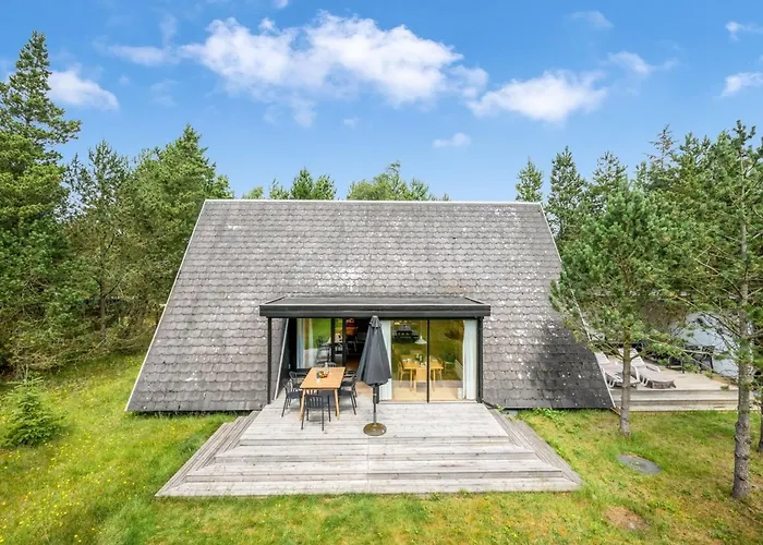 Peta - 1-6km From The Sea By Interhome Vejers Strand